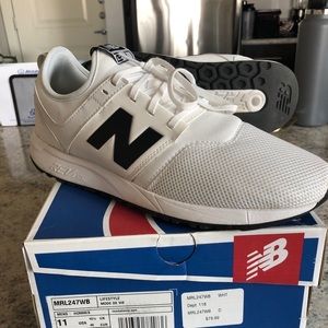 Men’s New Balance RevLite 247 (Size 11)